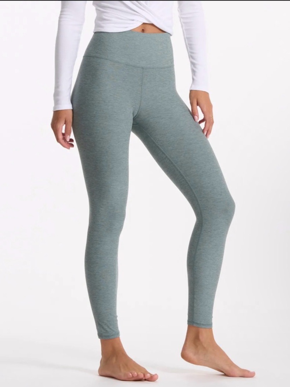 Vuori Clean Elevation Leggings in Stormy Heather - 26”W - 25”Inseam